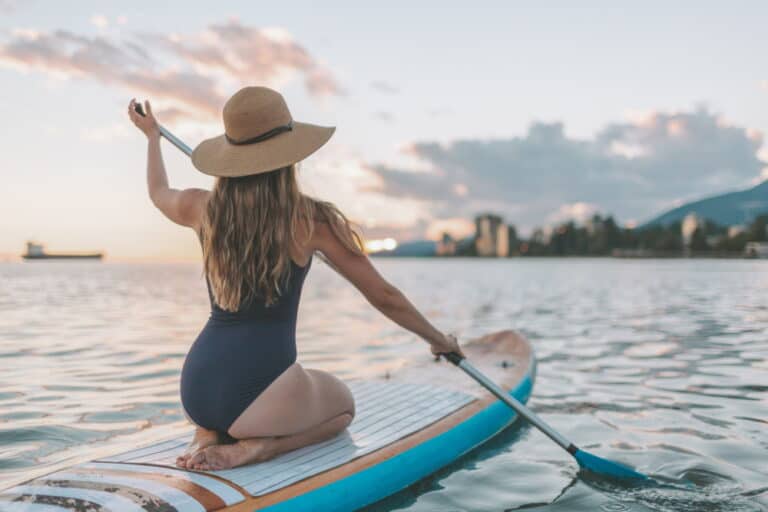Sport d’estate: i benefici del SUP