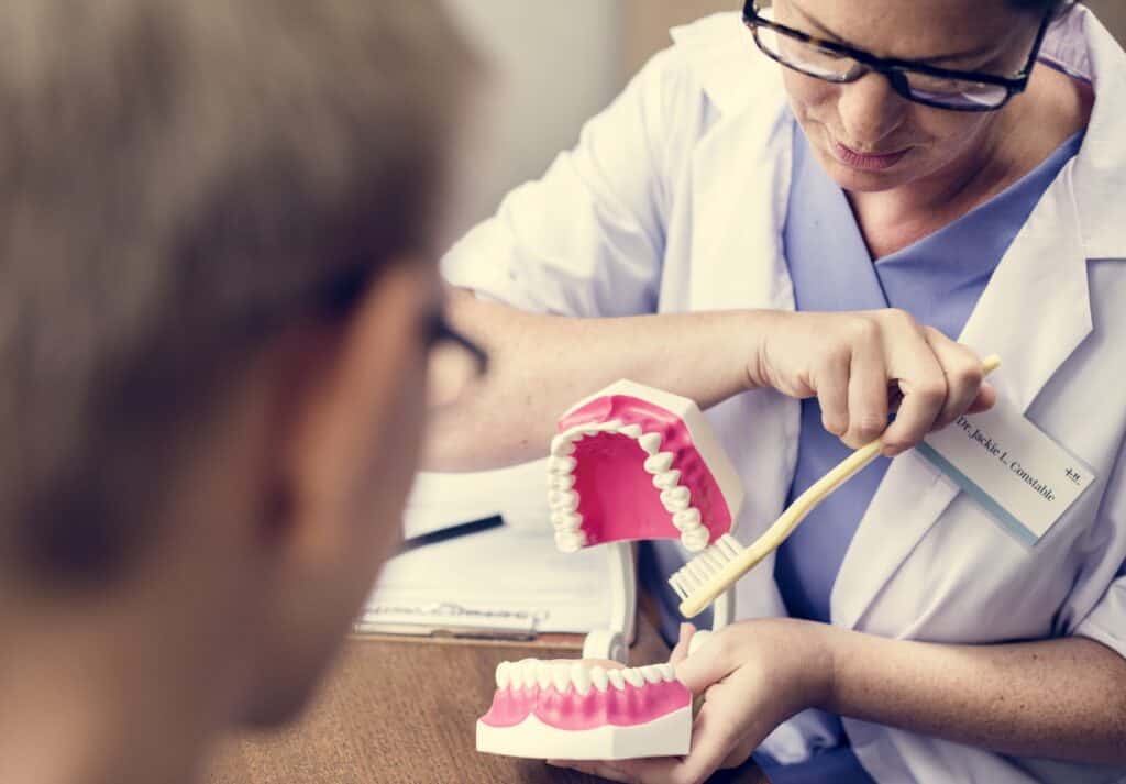 dentist demonstrating P58S7C3