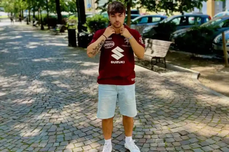 Ragazzo bici Torino