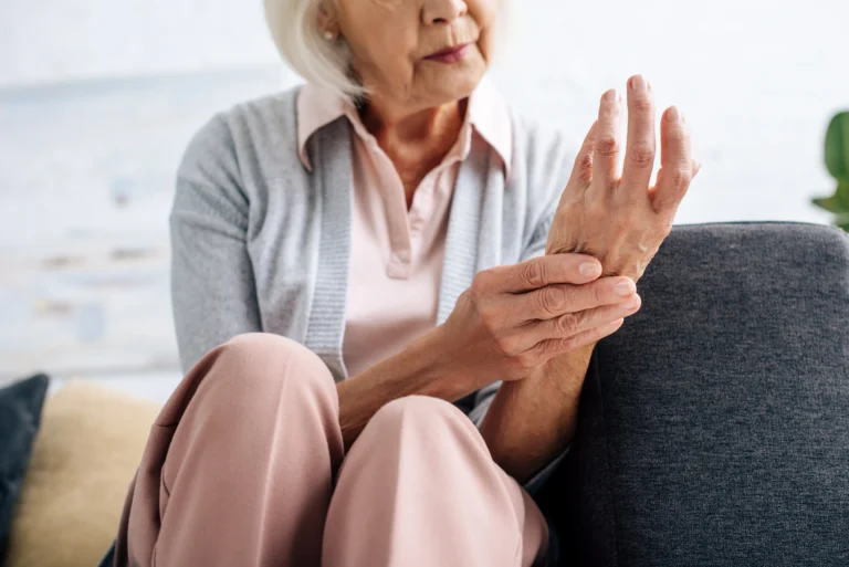 Malattie reumatologiche rare: le sfide ancora aperte tra diagnosi precoce e accesso alle terapie