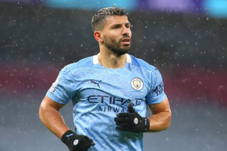 Aguero infortunio tendine