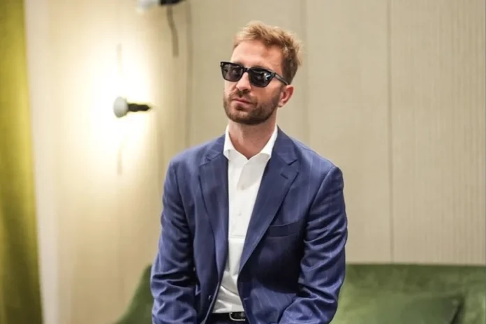 Stefano Corti Iene zecca Africa ospedale