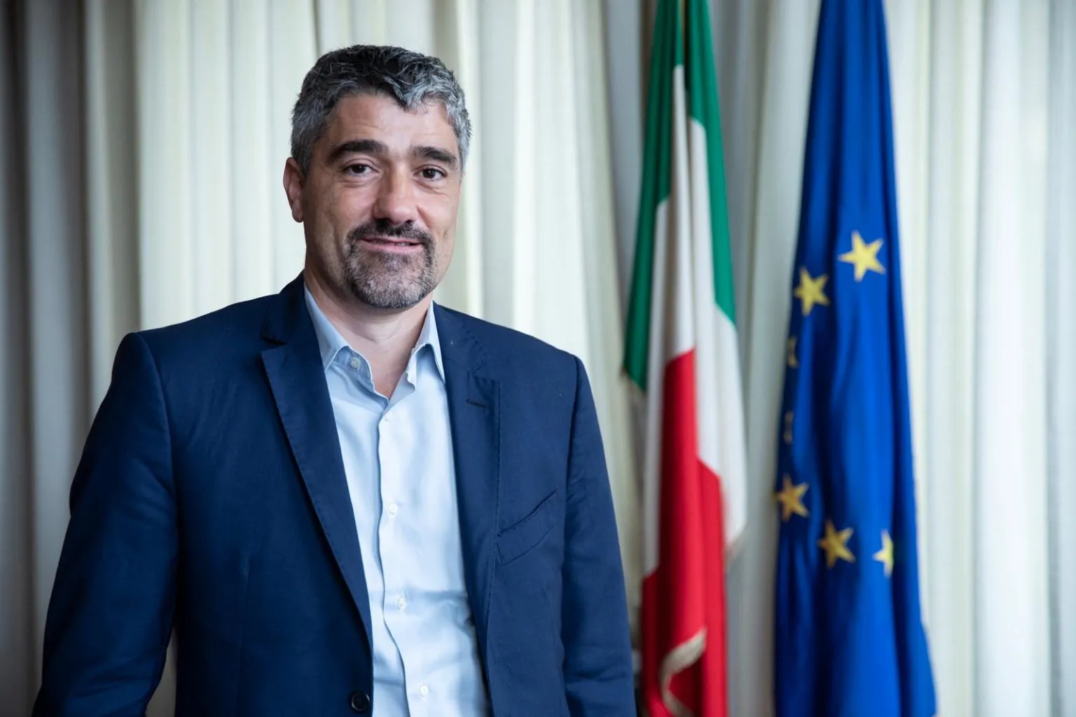 on. Roberto Traversi