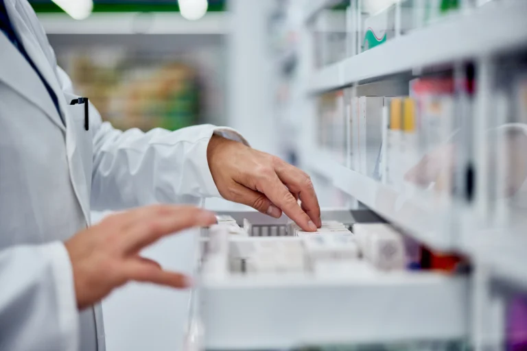 farmaci scaduti